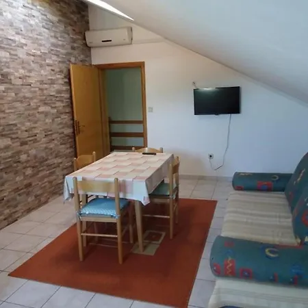 Apartment Nada- 150m From Sea *