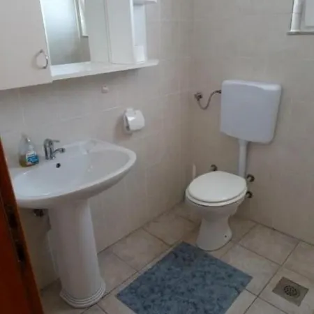 Apartment Nada- 150m From Sea