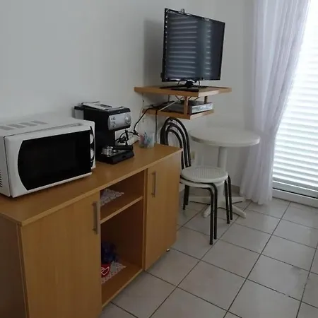 Apartment Nada- 150m From Sea Murter